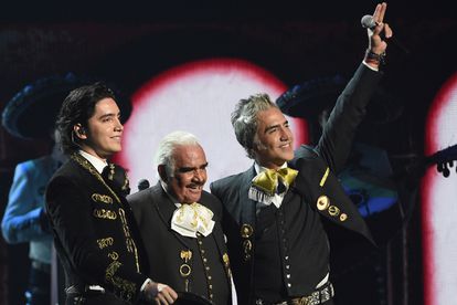 Alex, Vicente y Alejandro Fernández, durante un concierto en Las Vegas (EE UU), en 2019.