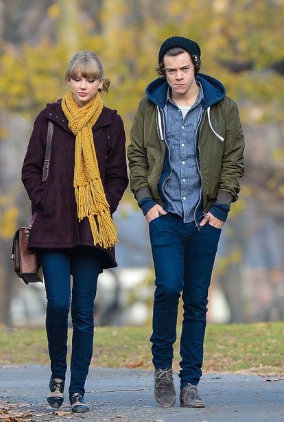 Taylor Swift y Harry Styles capturados en Nueva York el 2 de diciembre de 2012.